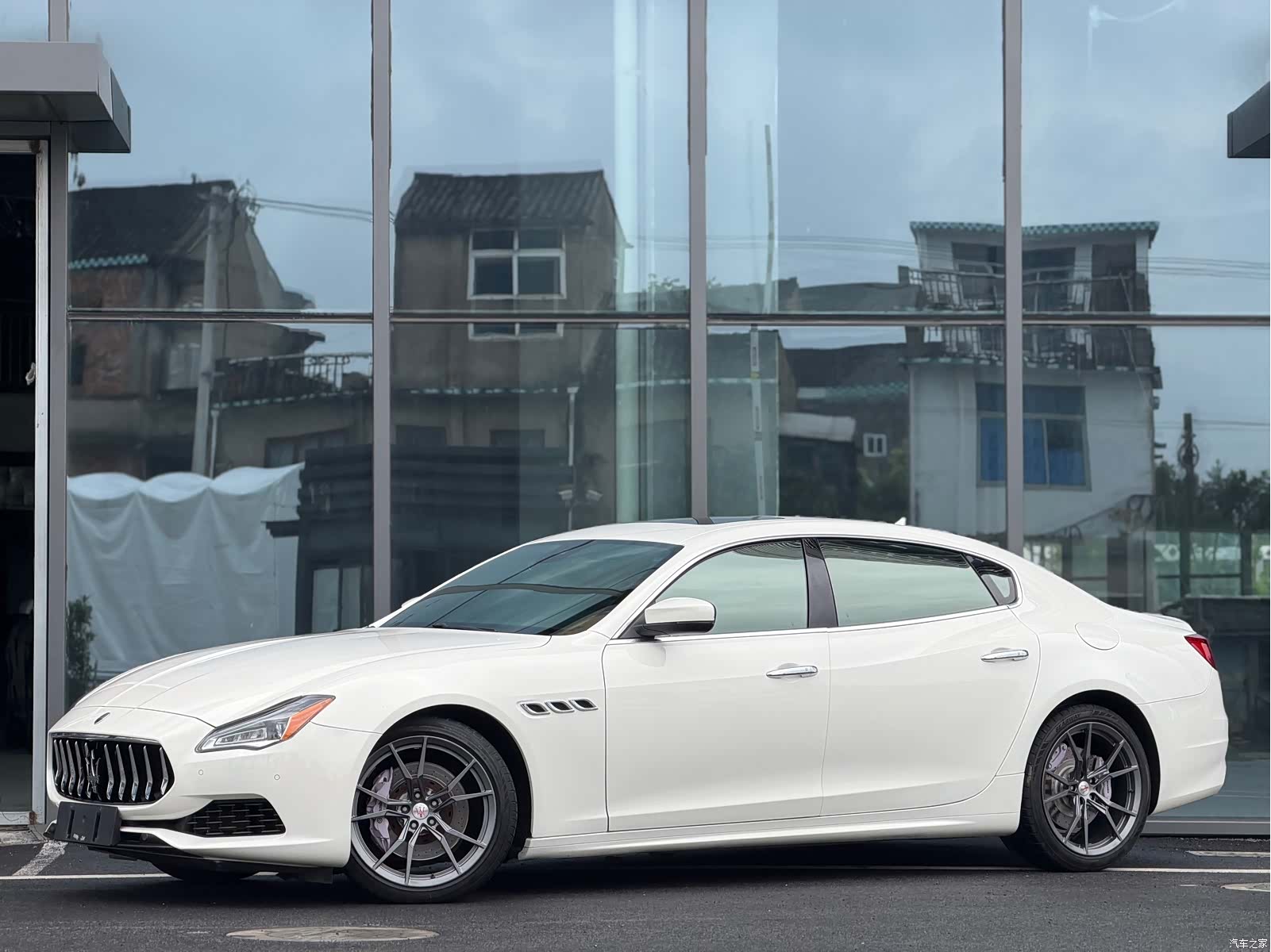 Maserati Q4