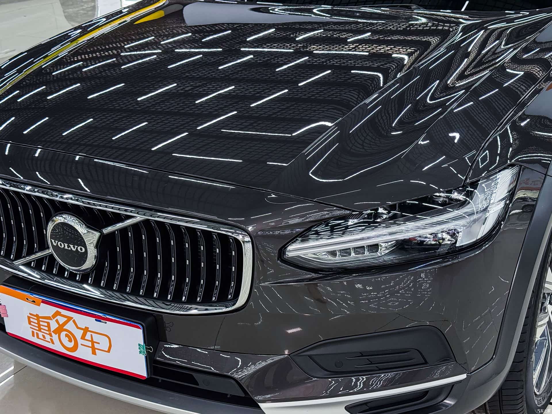 Volvo V90, 2025 4