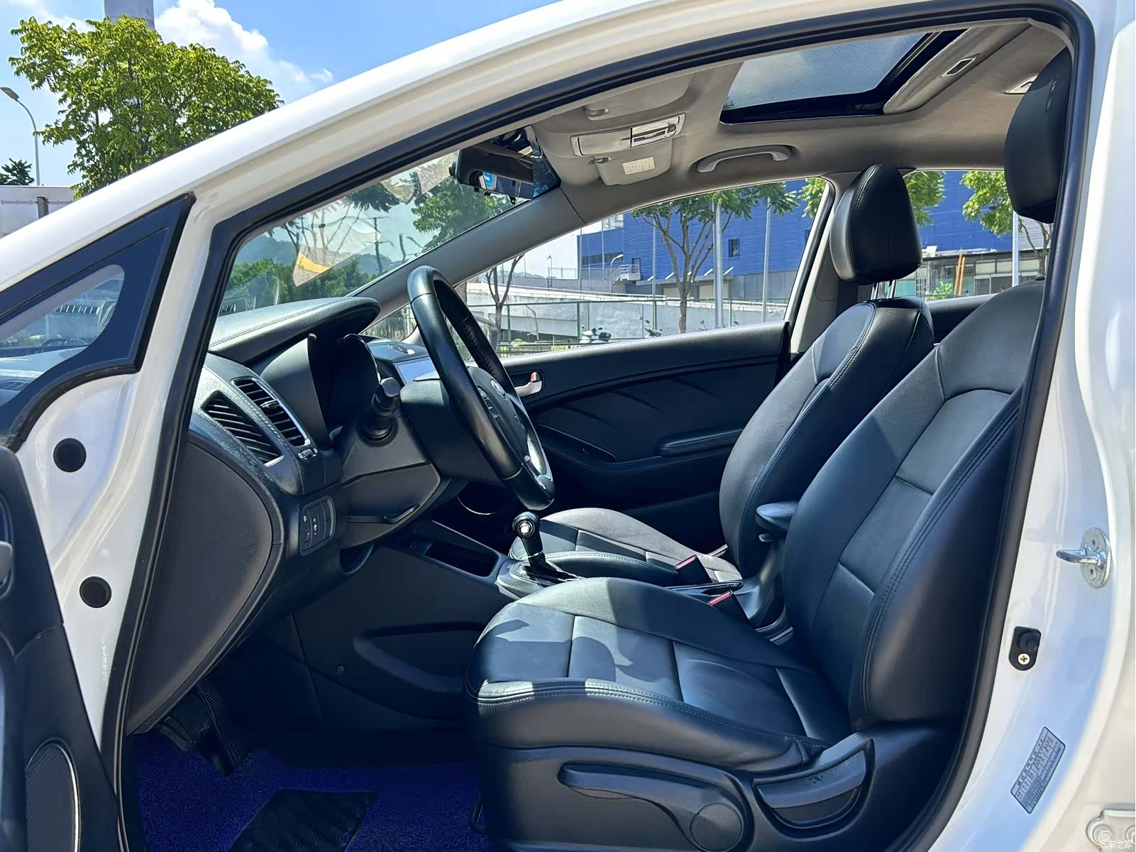 Kia K3, 2014 3