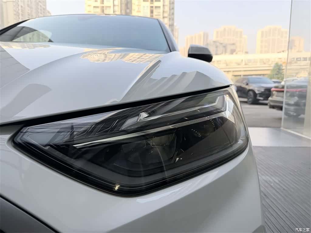 Audi Q5L, 2022 12