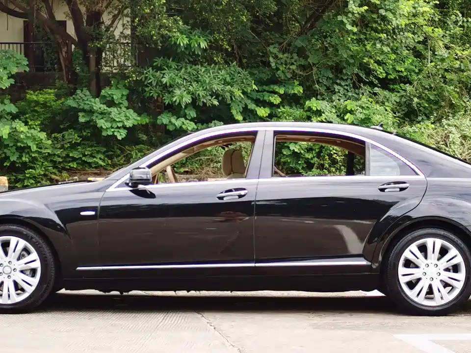 Mercedes-Benz S-class Mercedes-Benz S-class