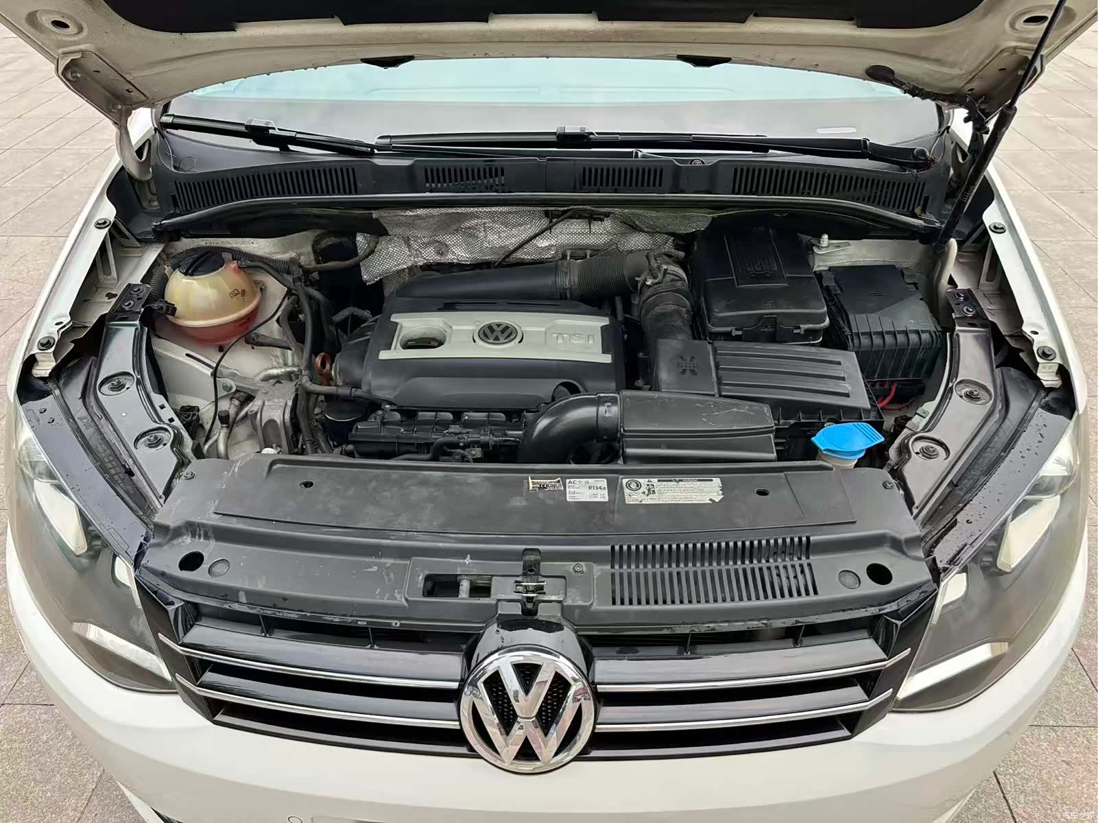 Volkswagen Xia, 2013 7