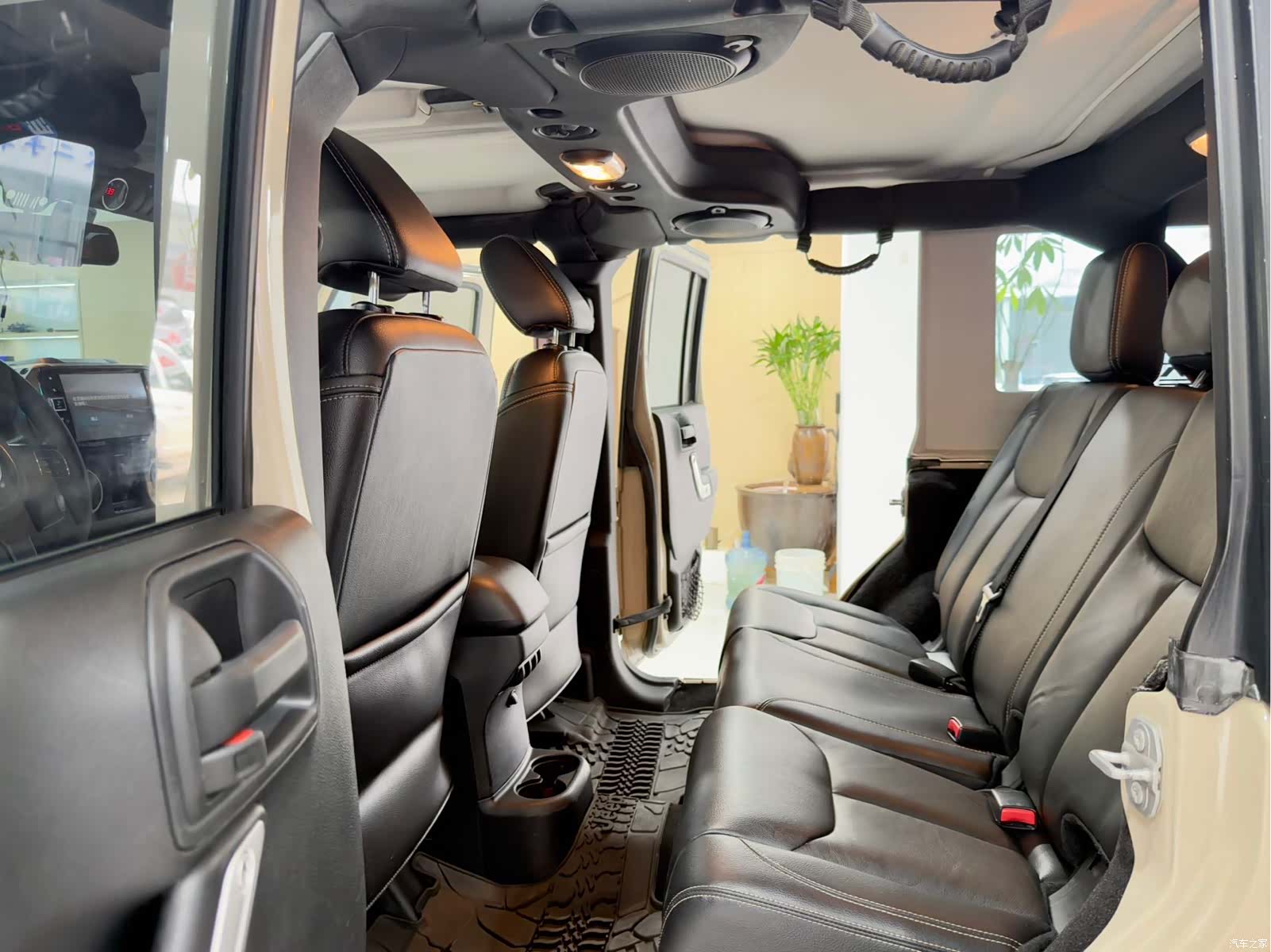 Jeep Wrangler, 2016 11