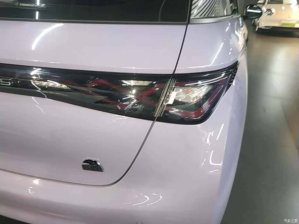 BYD Dolphin, 2023 8