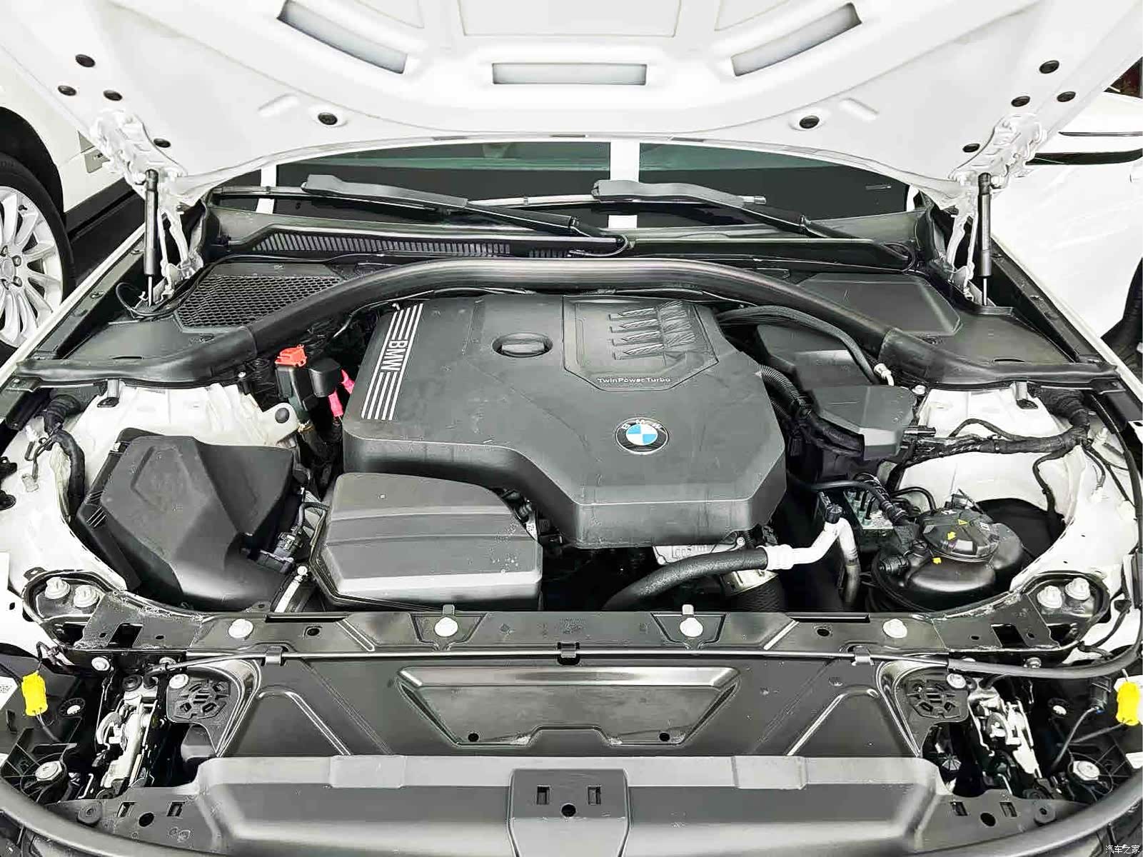 BMW 3 Series, 2023 24
