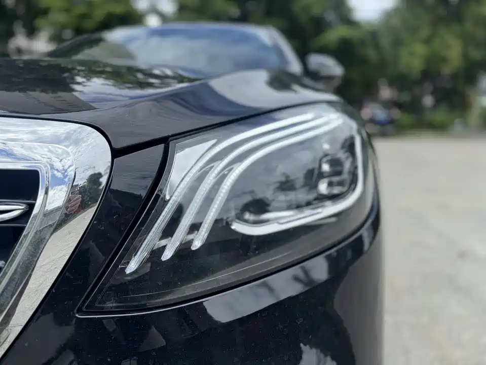 Mercedes-Benz S-class Mercedes-Benz S-class