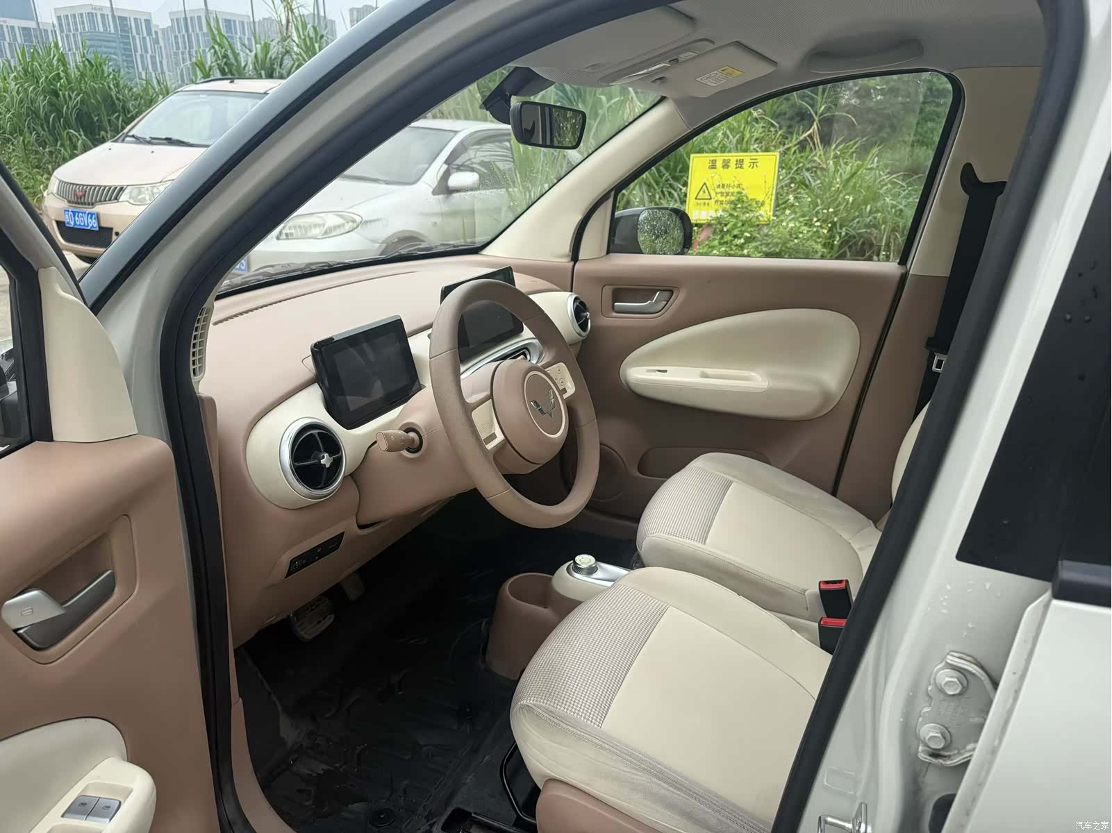 Wuling MINIEV, 2025 4