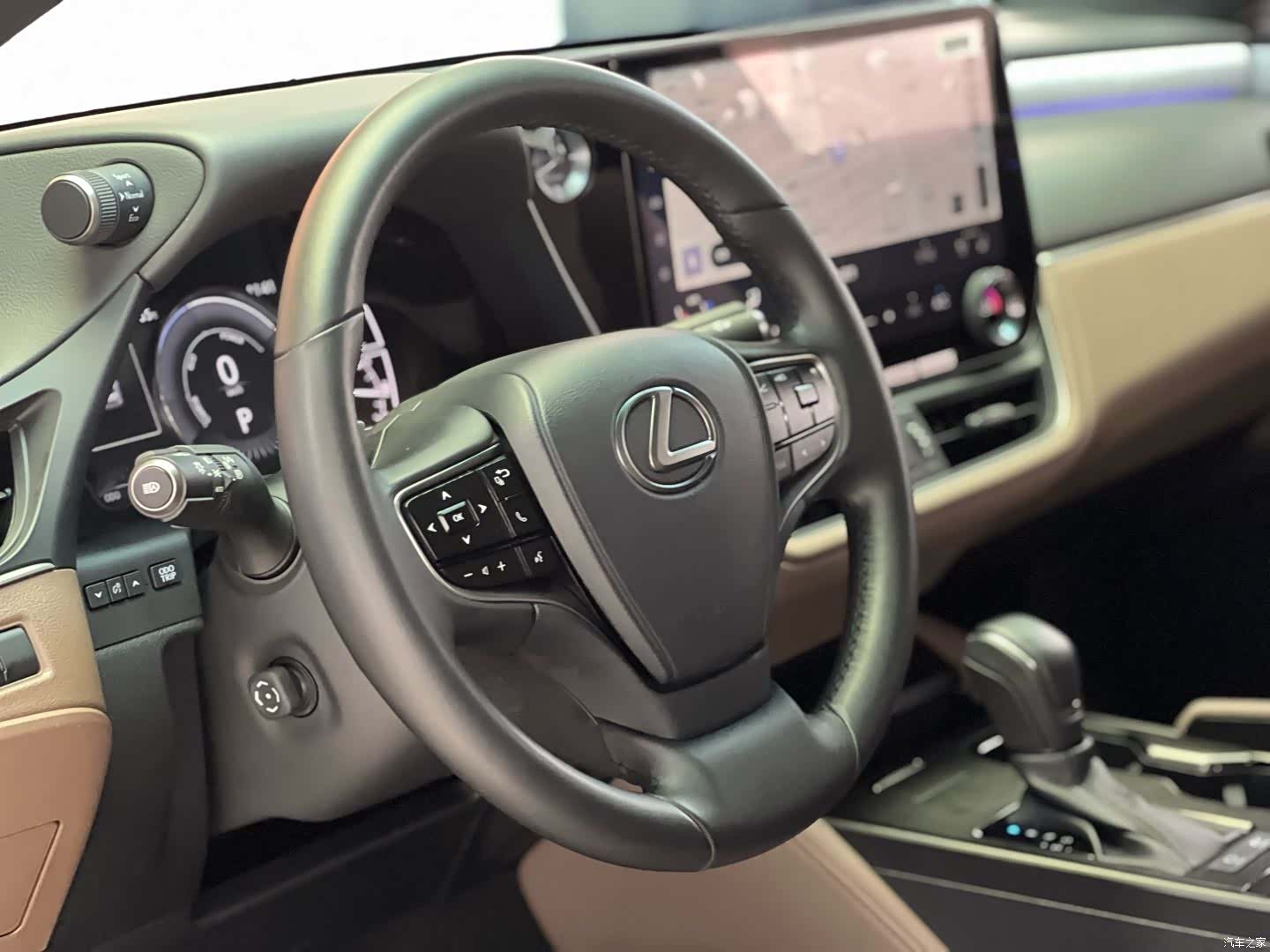 Lexus ES, 2025 7