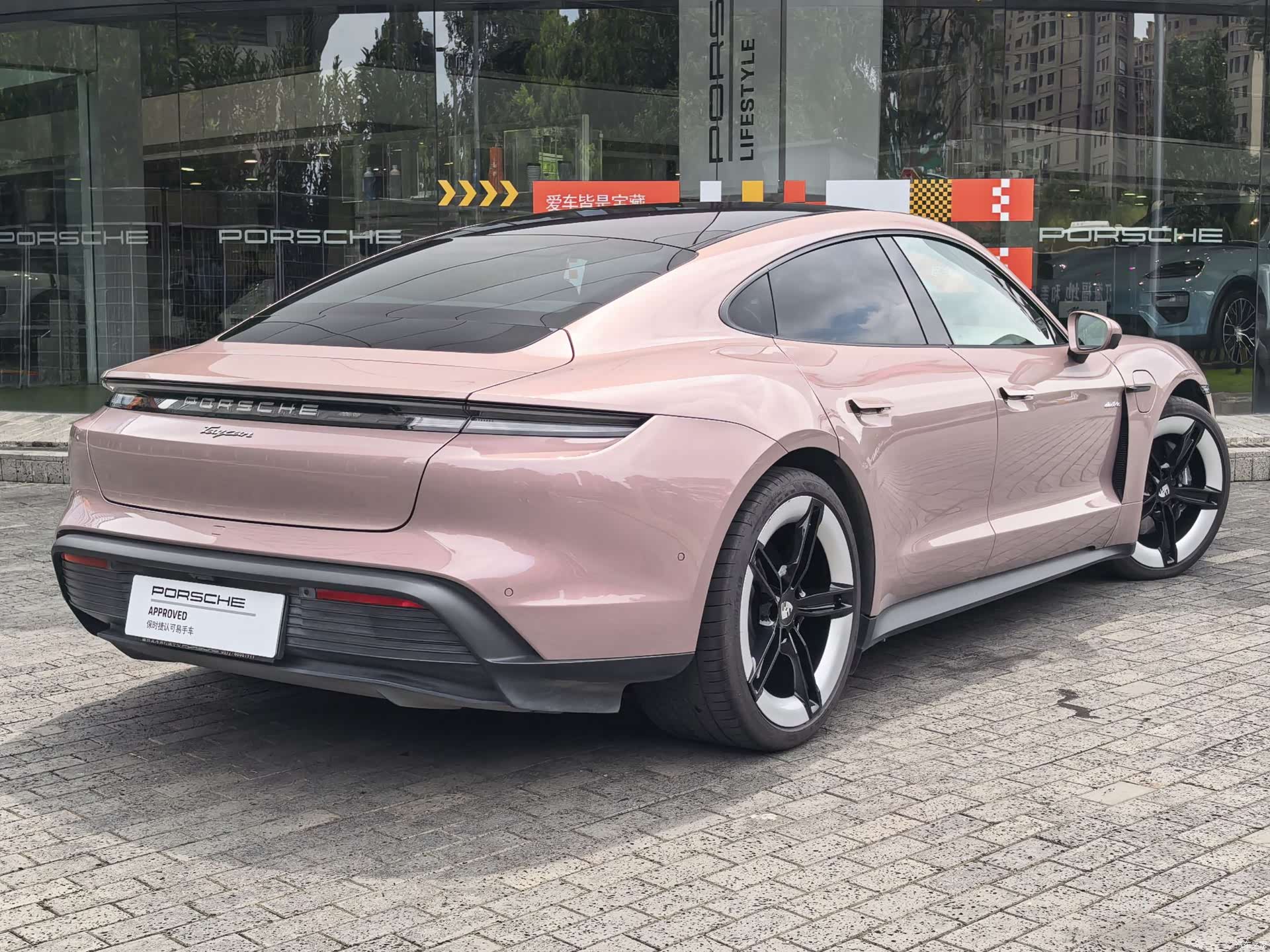 Porsche Taycan, 2025 21