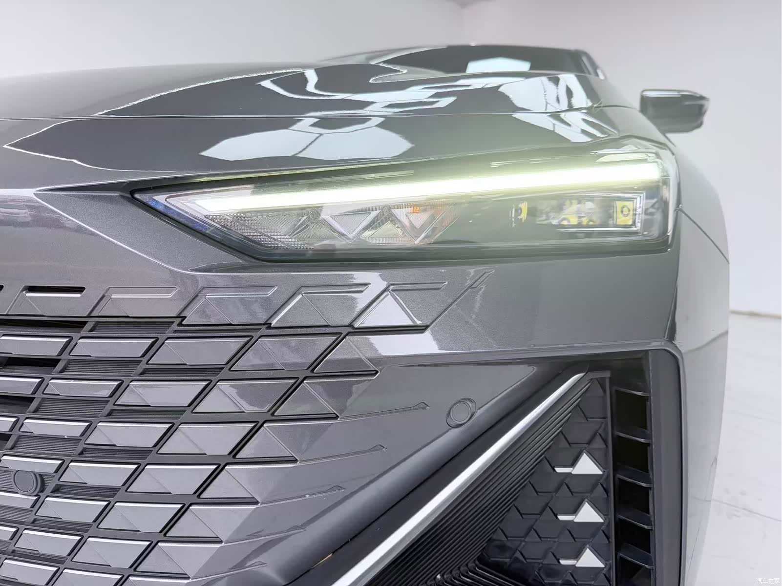 Changan UNI-V, 2023 10