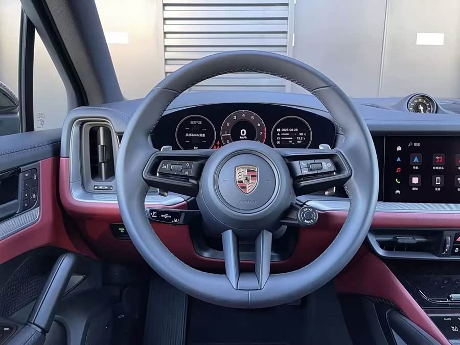 Porsche Cayenne 2025, фото 6