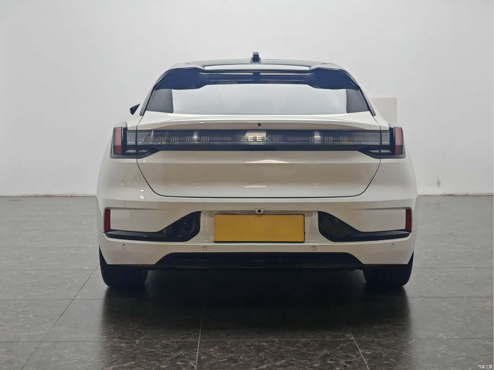 Zeekr 001, 2023 6