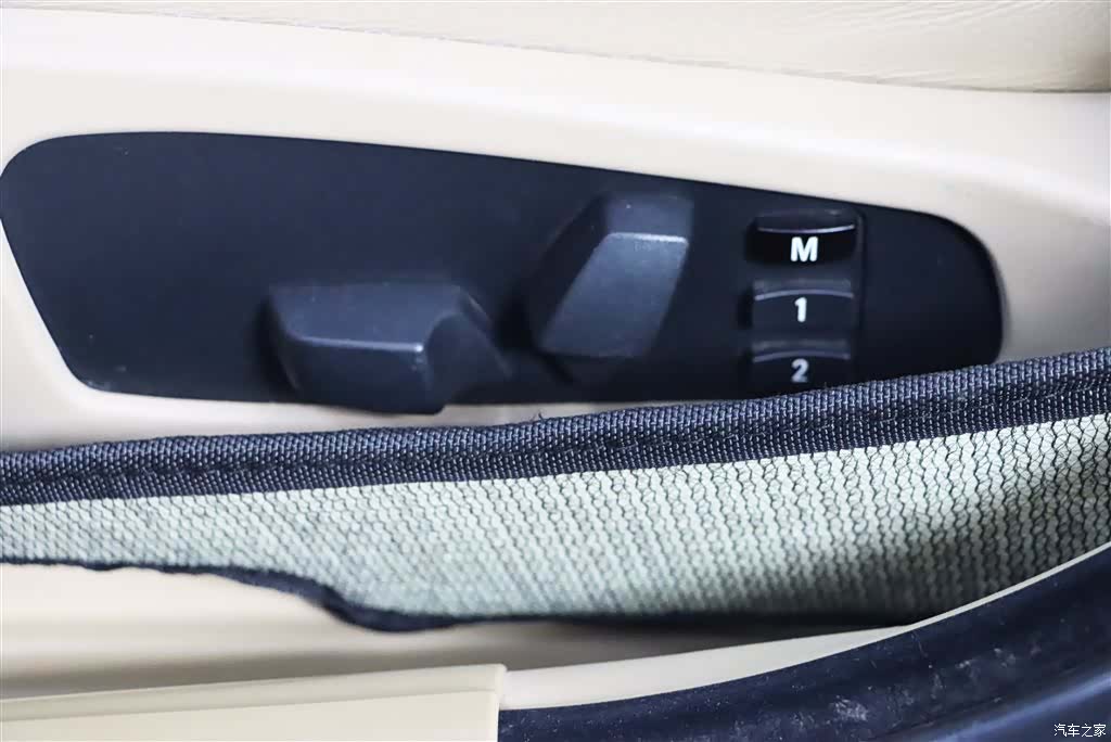 BMW 5 Series, 2010 12