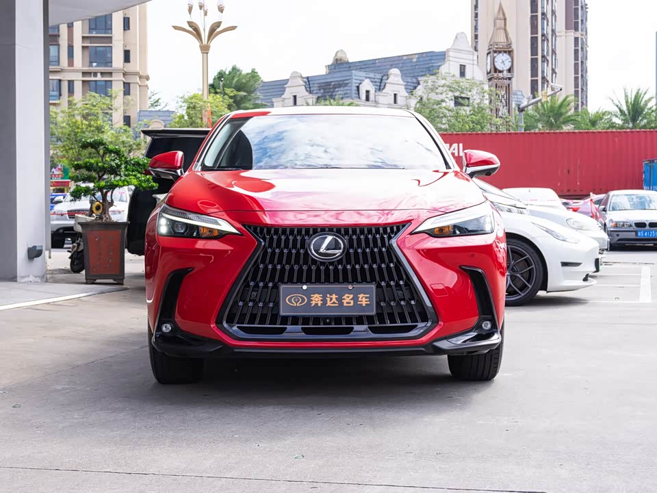 Lexus NX
