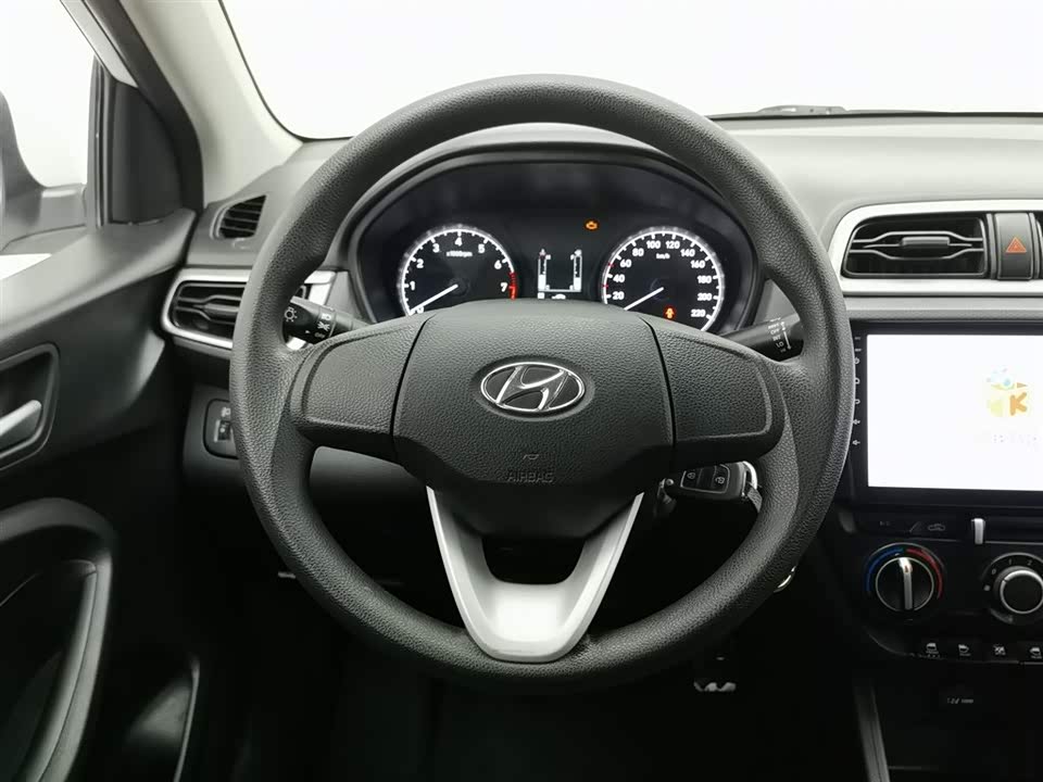 Hyundai Rena