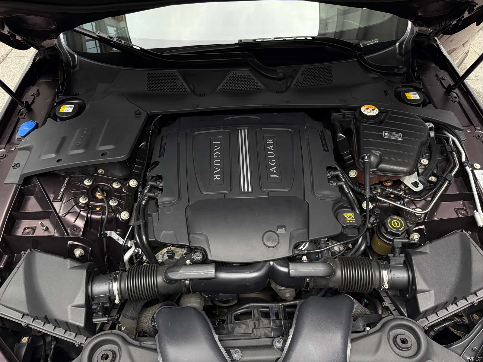 Jaguar XJ, 2013 12
