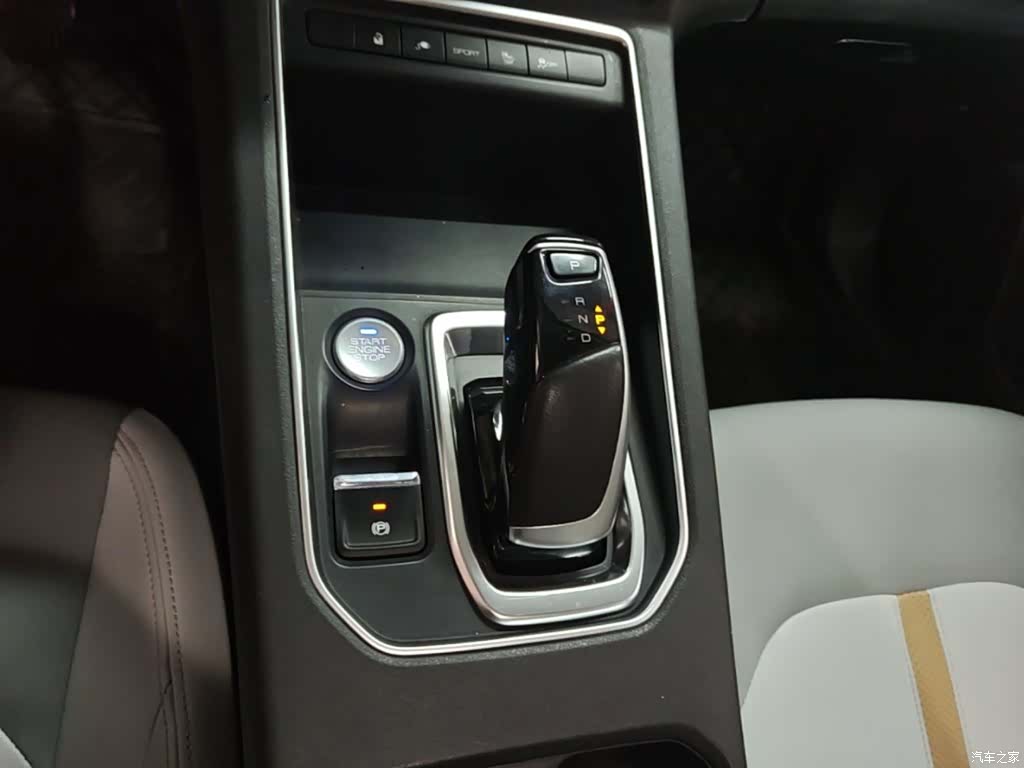 DongFeng E70, 2023 10