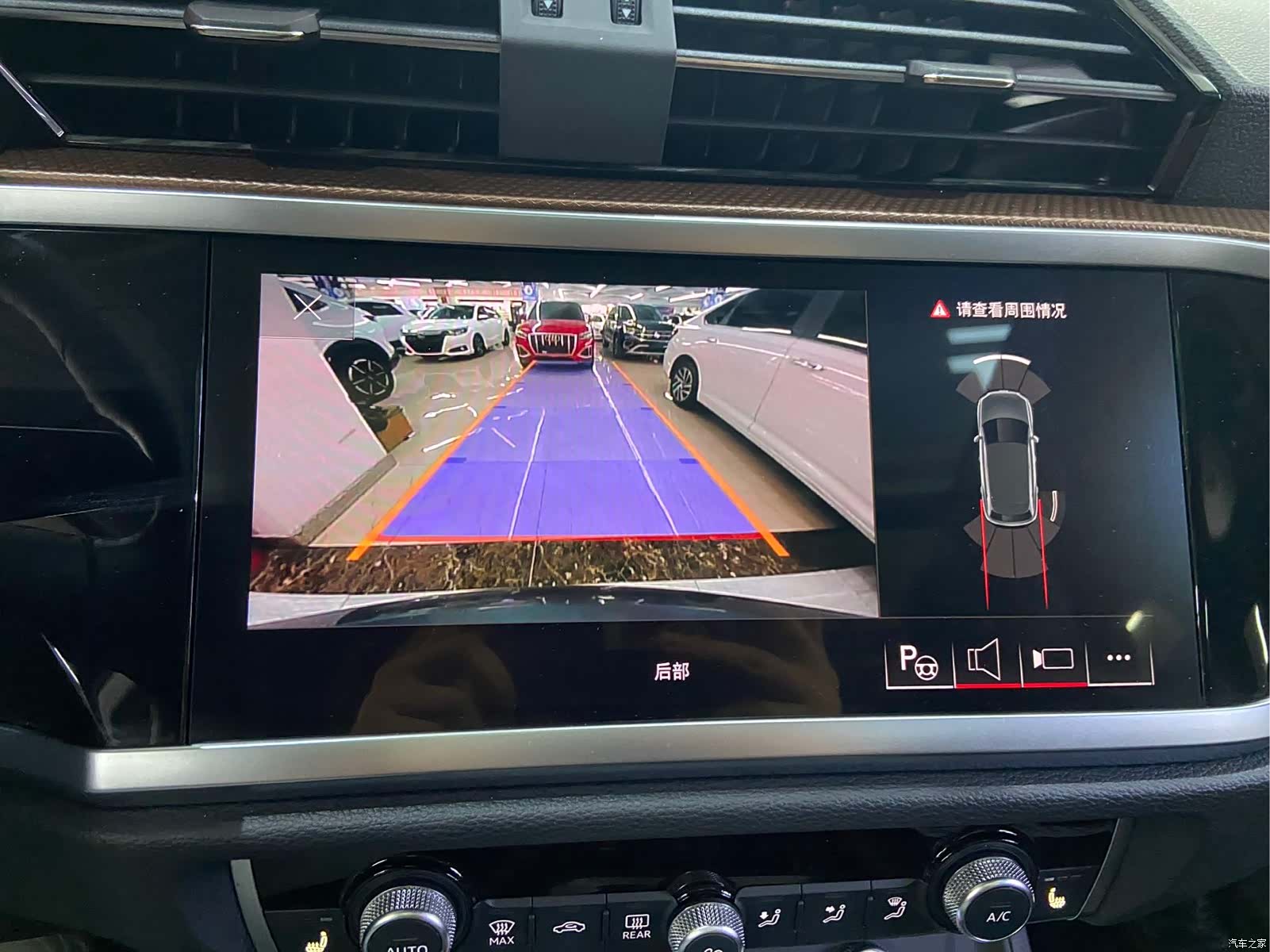 Audi Q3, 2022 25