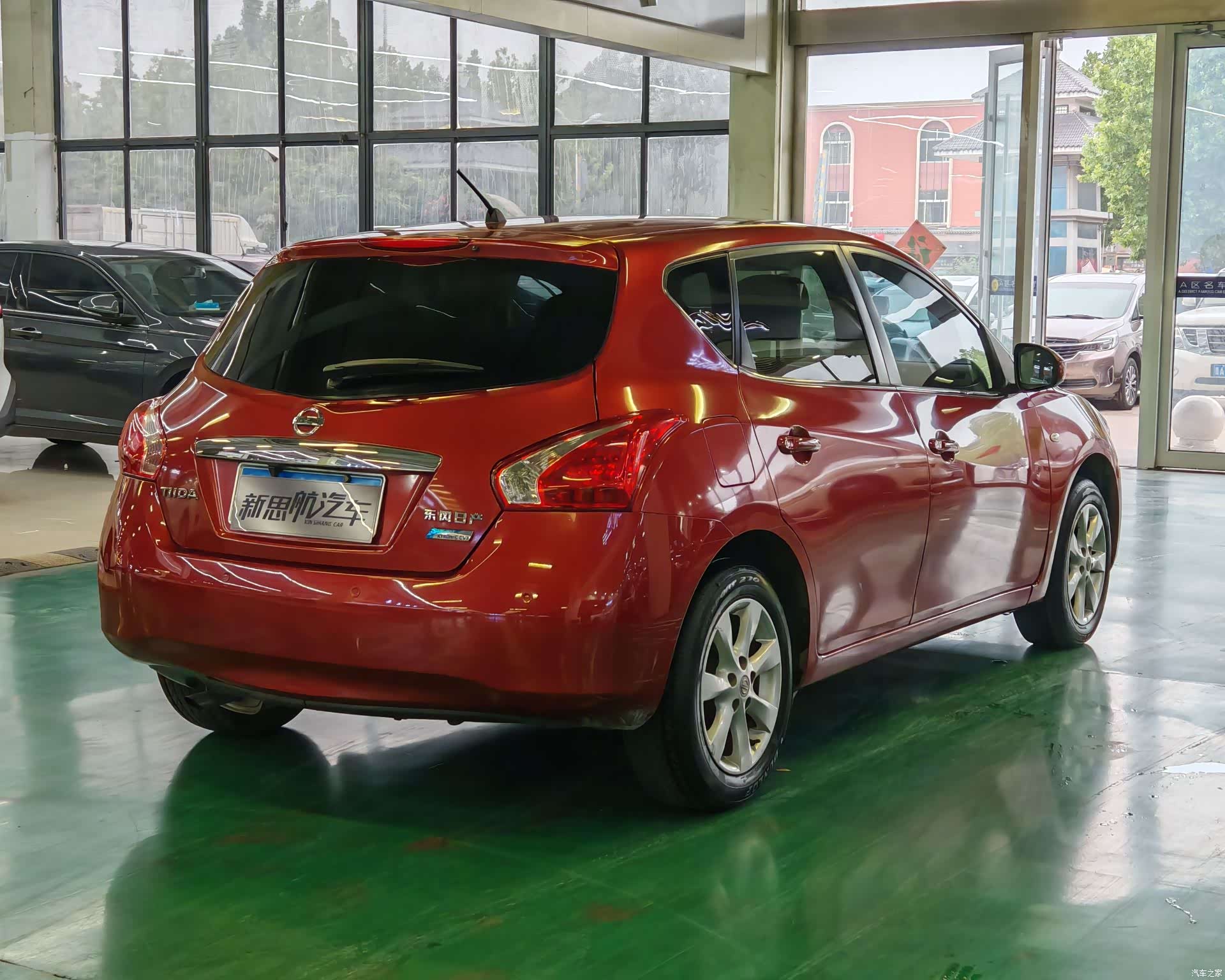 Nissan Tiida, 2014 6