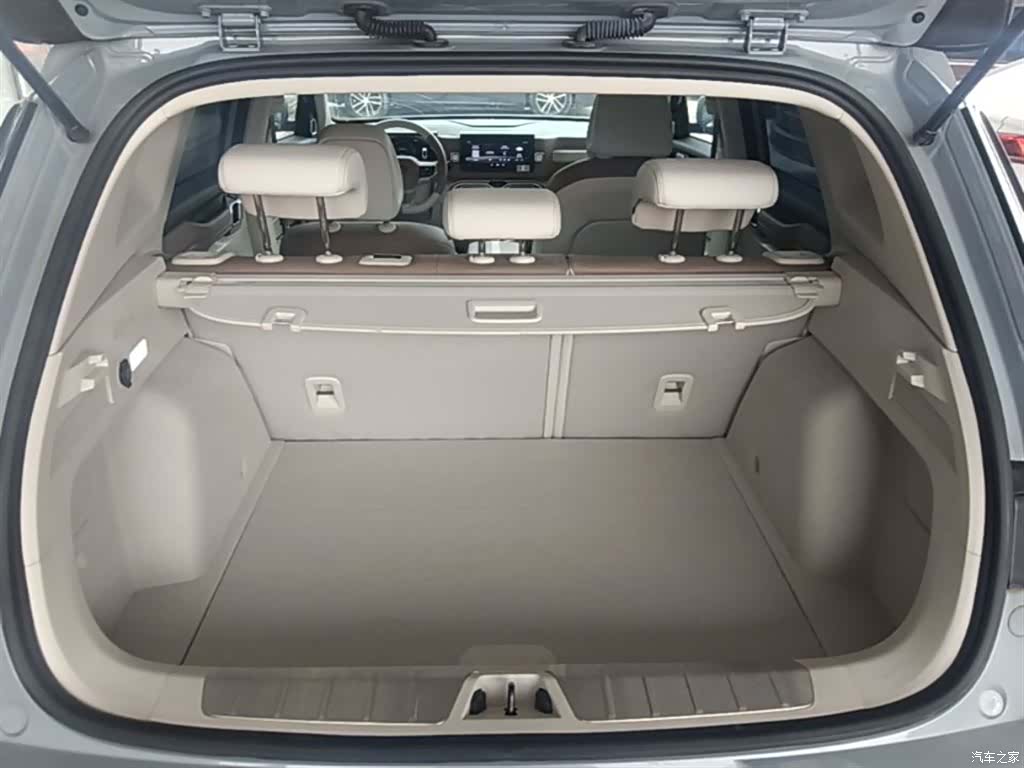 Geely Icon, 2022 19