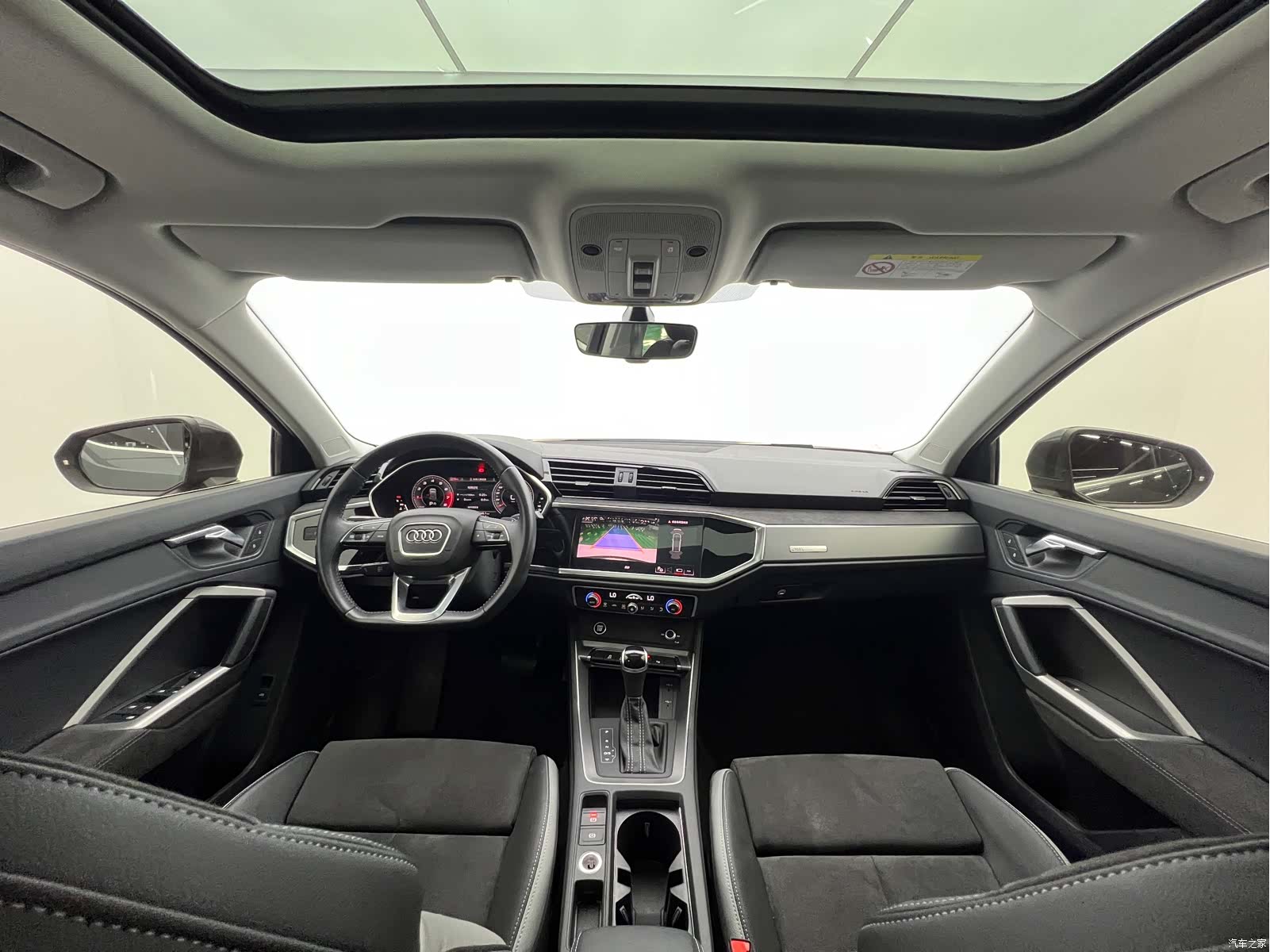 Audi Q3, 2022 9