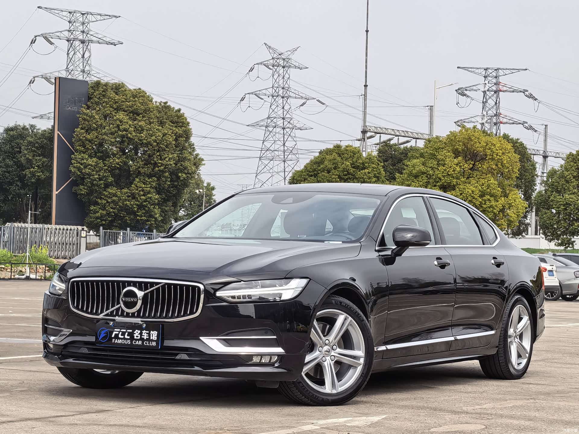 Volvo S90