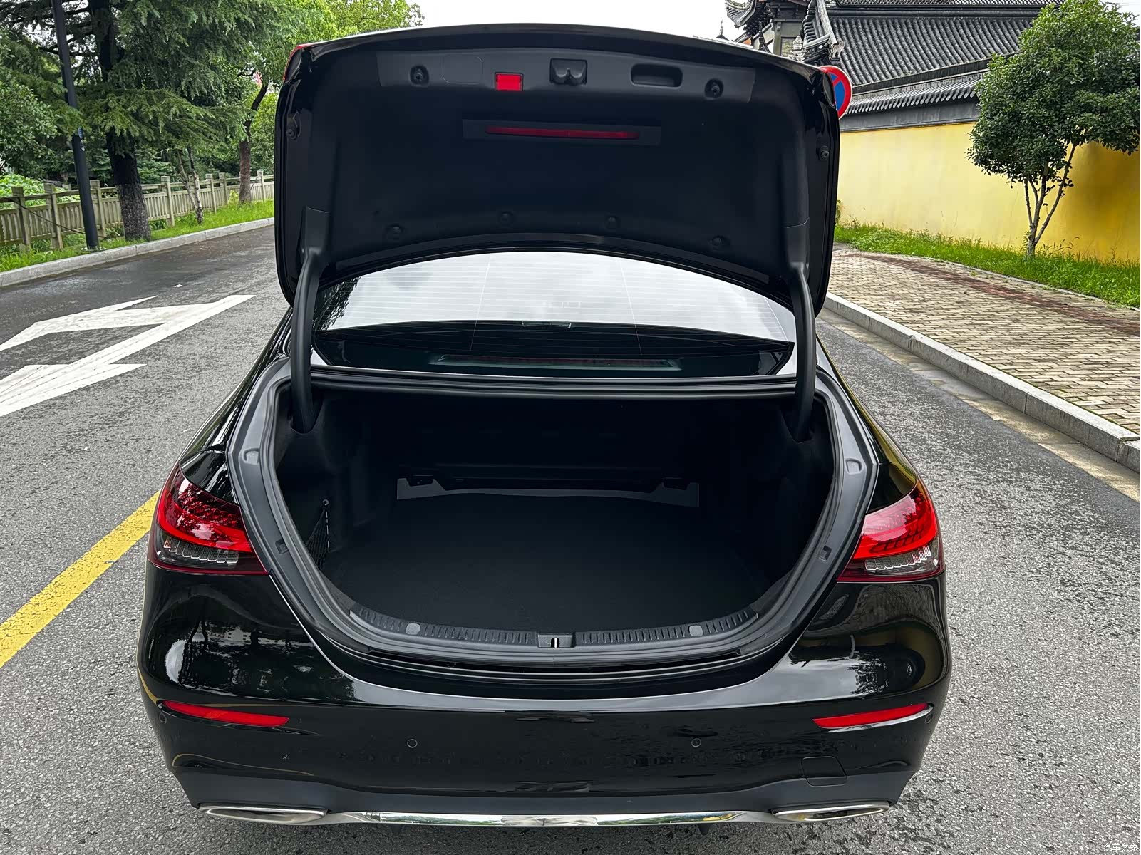 Mercedes-Benz E-Class, 2021 18