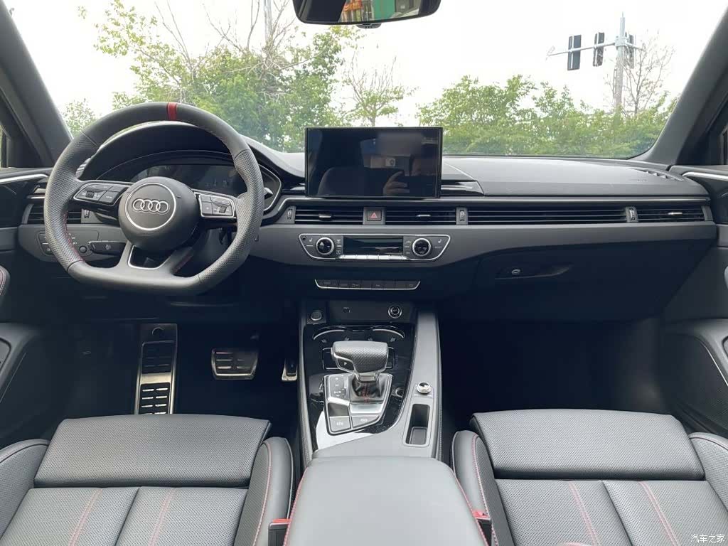 Audi A4L, 2025 10