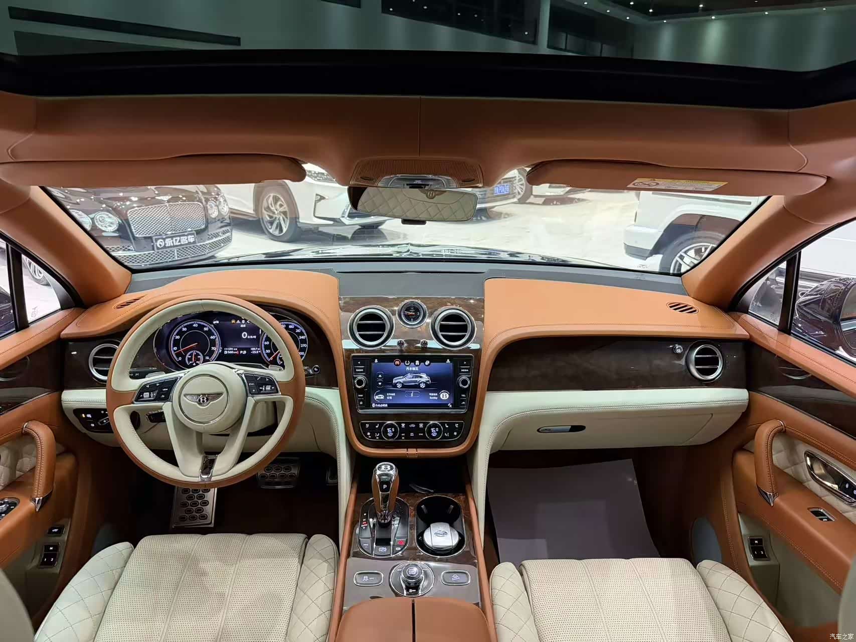 Bentley Bentayga, 2017 17