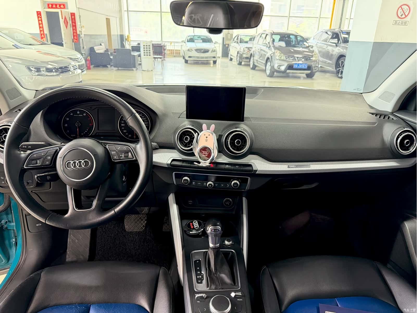Audi Q2L, 2019 все фото