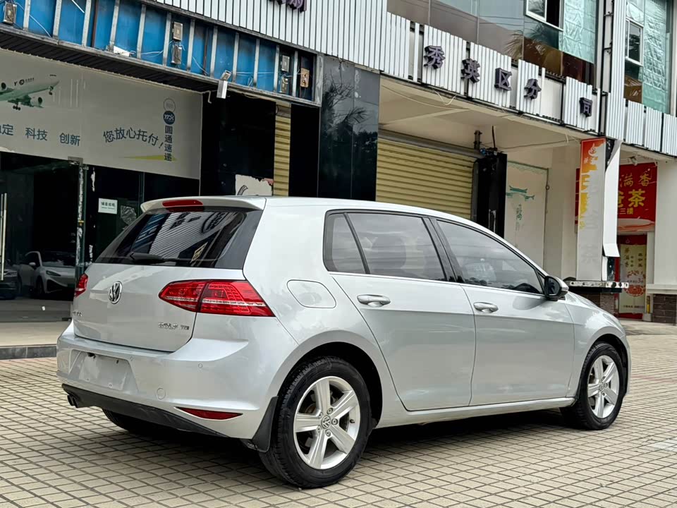 Volkswagen golf