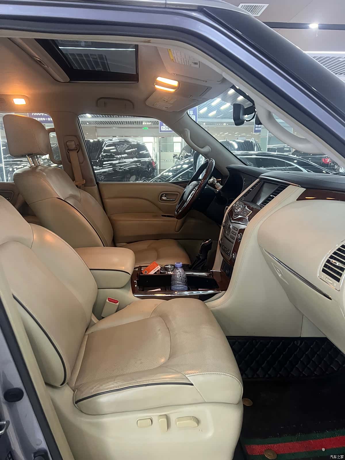 Infiniti QX80, 2020 7
