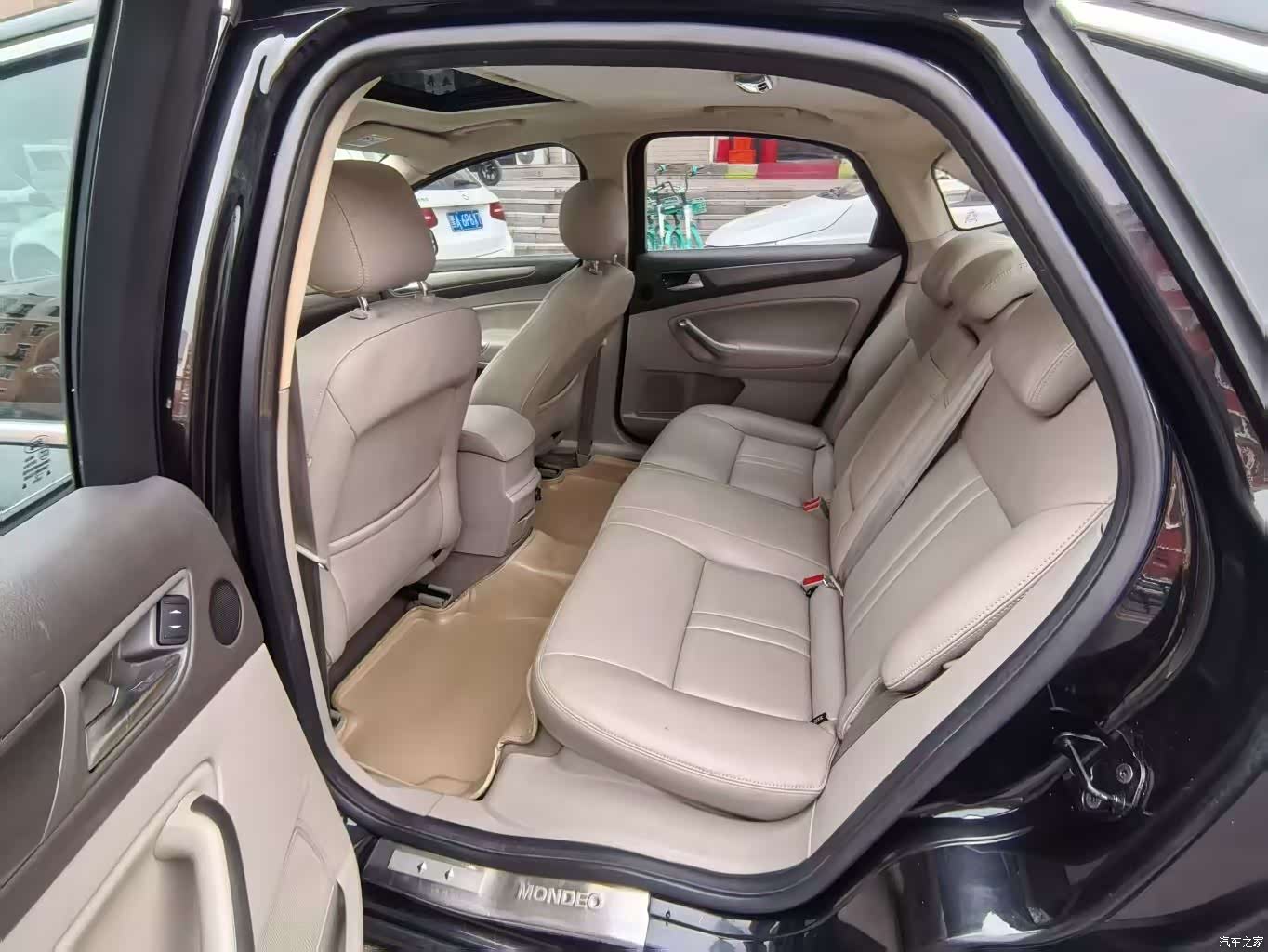 Ford Mondeo, 2012 9