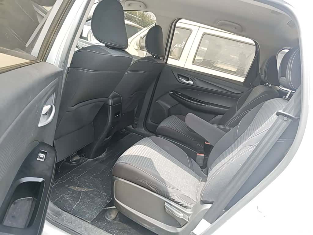 Wuling 730, 2021 17