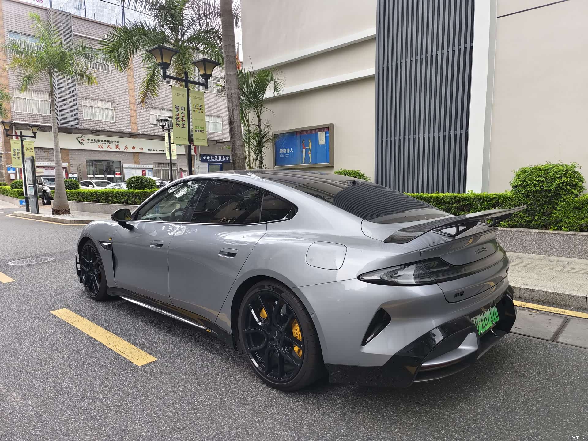 Xiaomi SU7, 2025 8