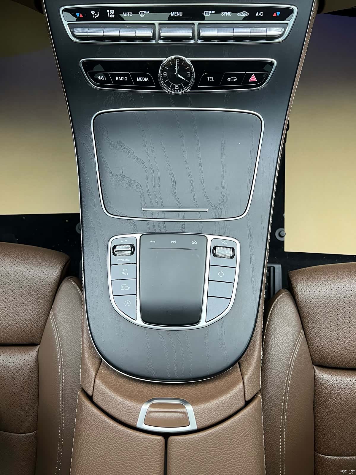 Mercedes-Benz E-Class, 2019 23