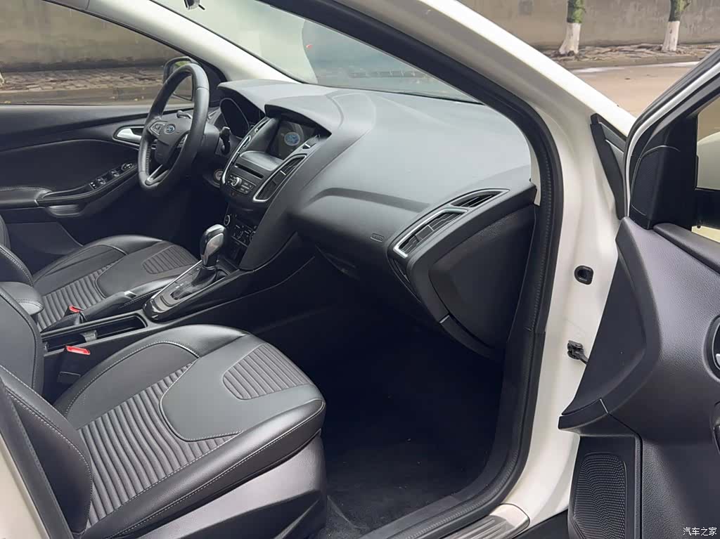 Ford Focus, 2017 9