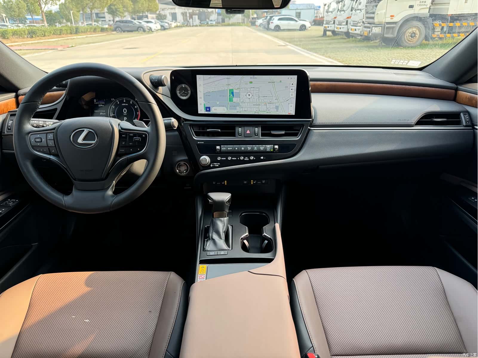 Lexus ES, 2024 6