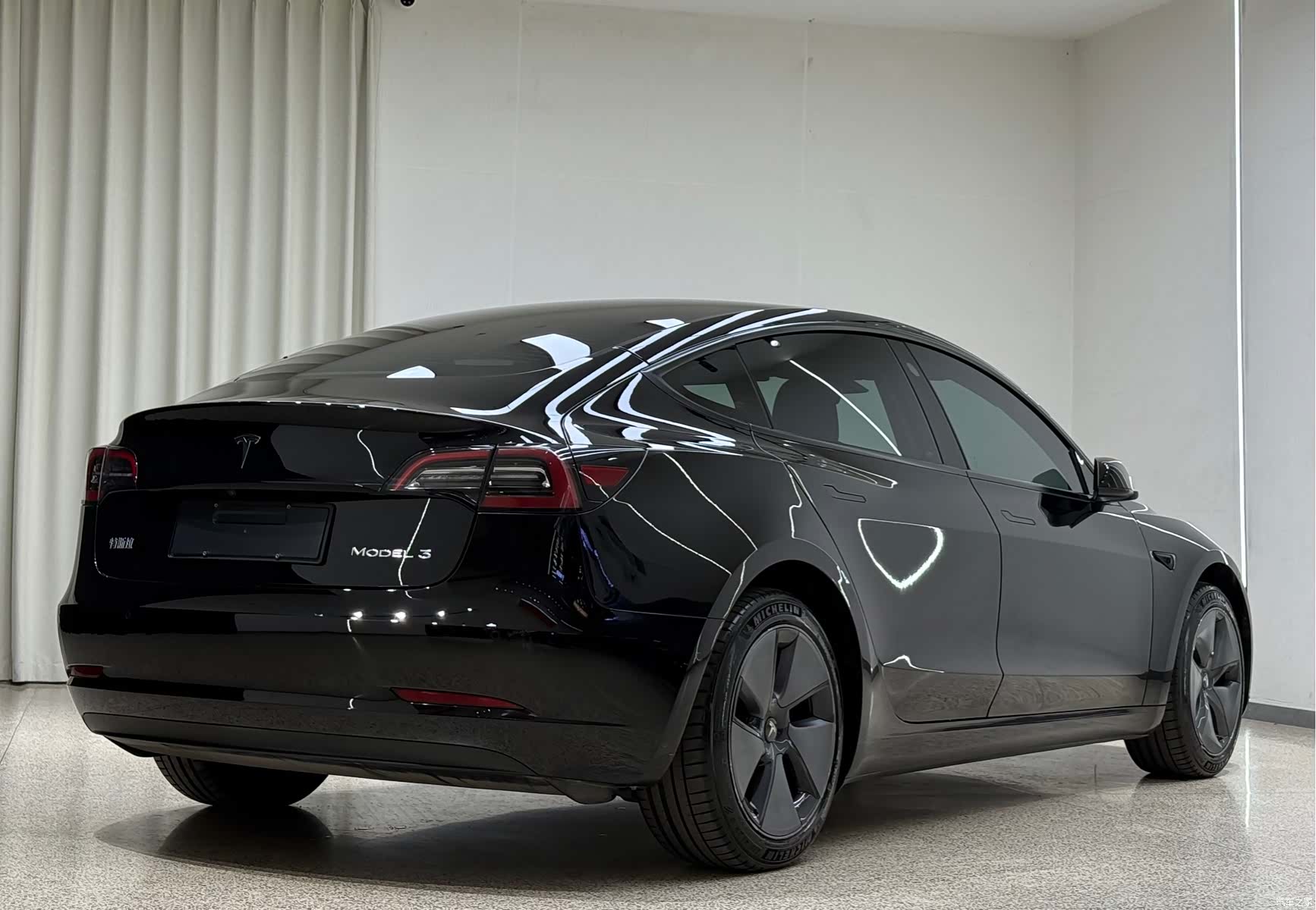 Tesla Model 3, 2022 все фото