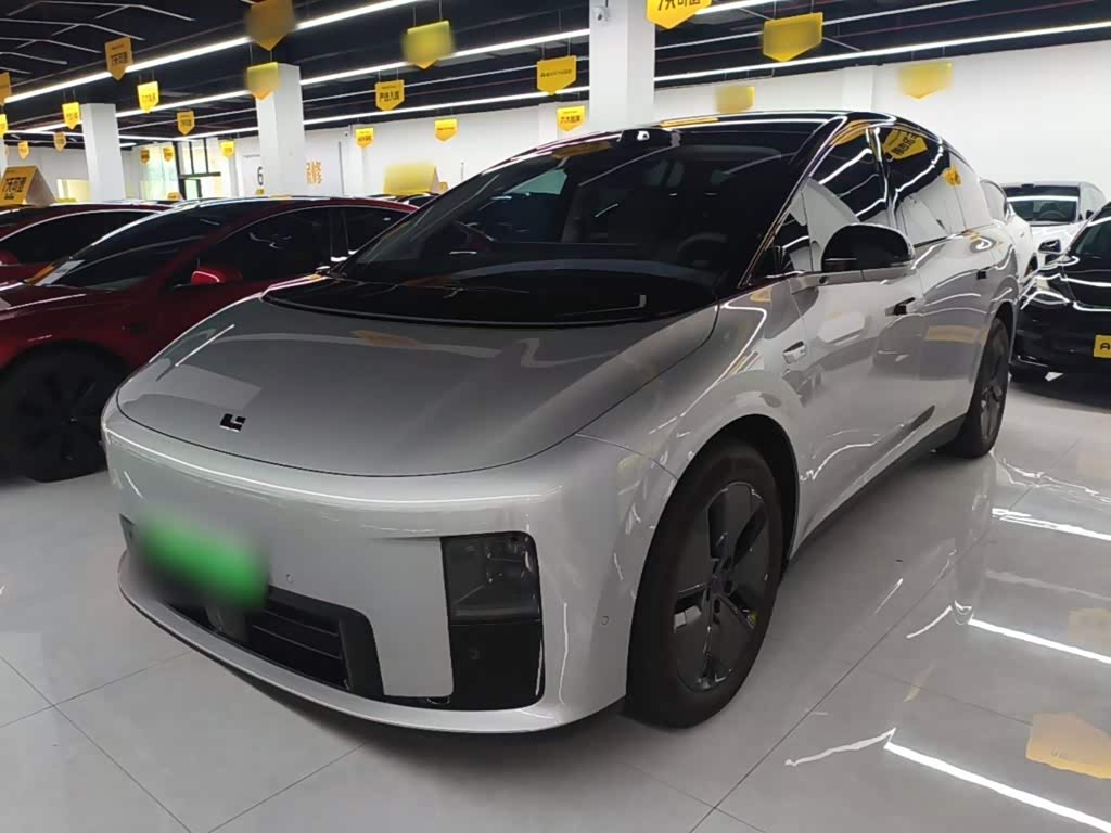 Li Auto i8