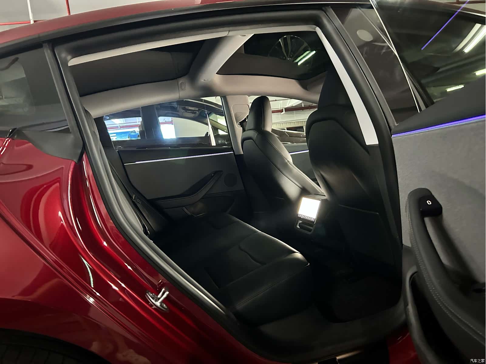 Tesla Model 3, 2024 13