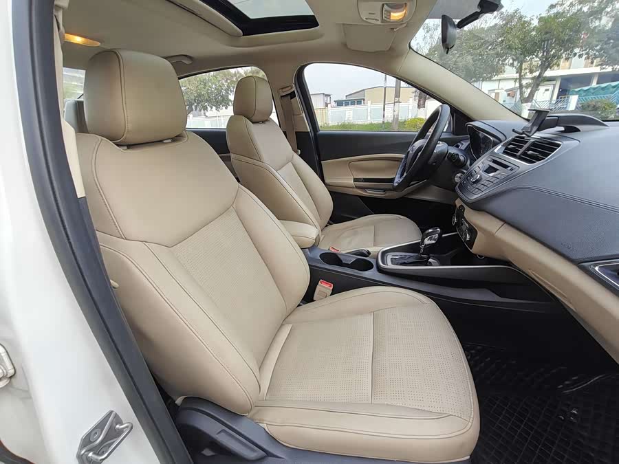 Ford Focus 2015, фото 9