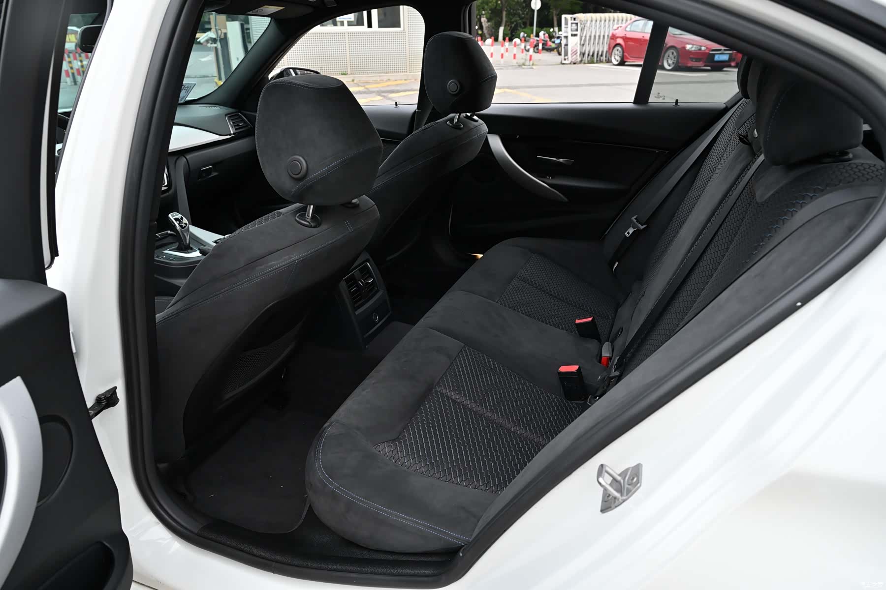 BMW 3 Series, 2017 16