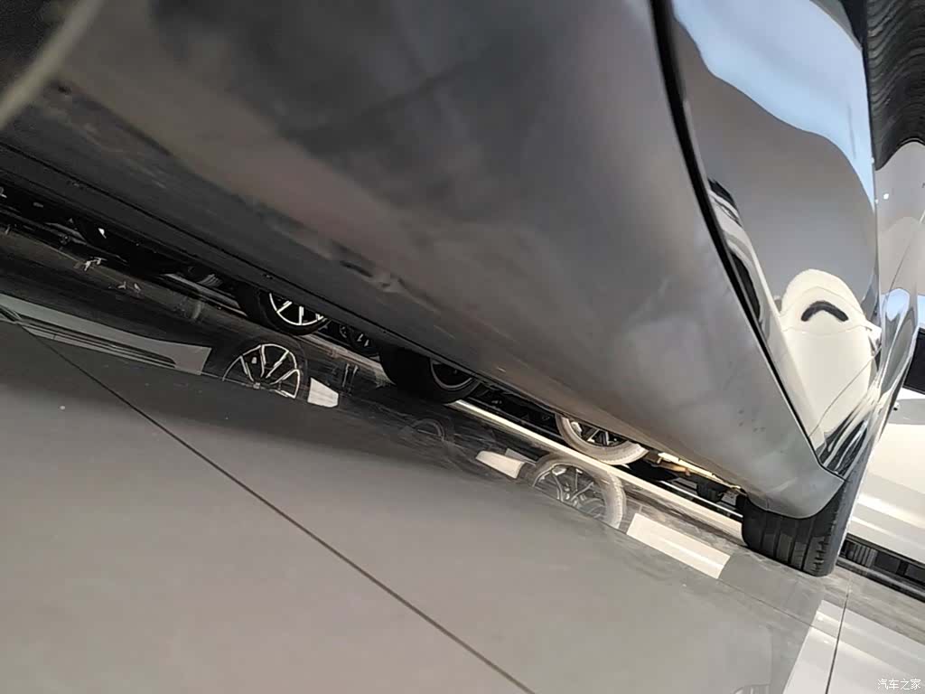 Tesla Model Y, 2023 22