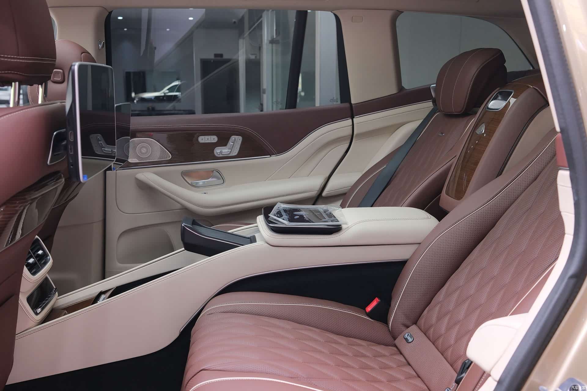Carlsson S-Class, 2024 18