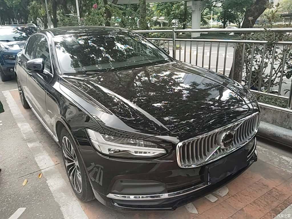 Volvo S90, 2025 4