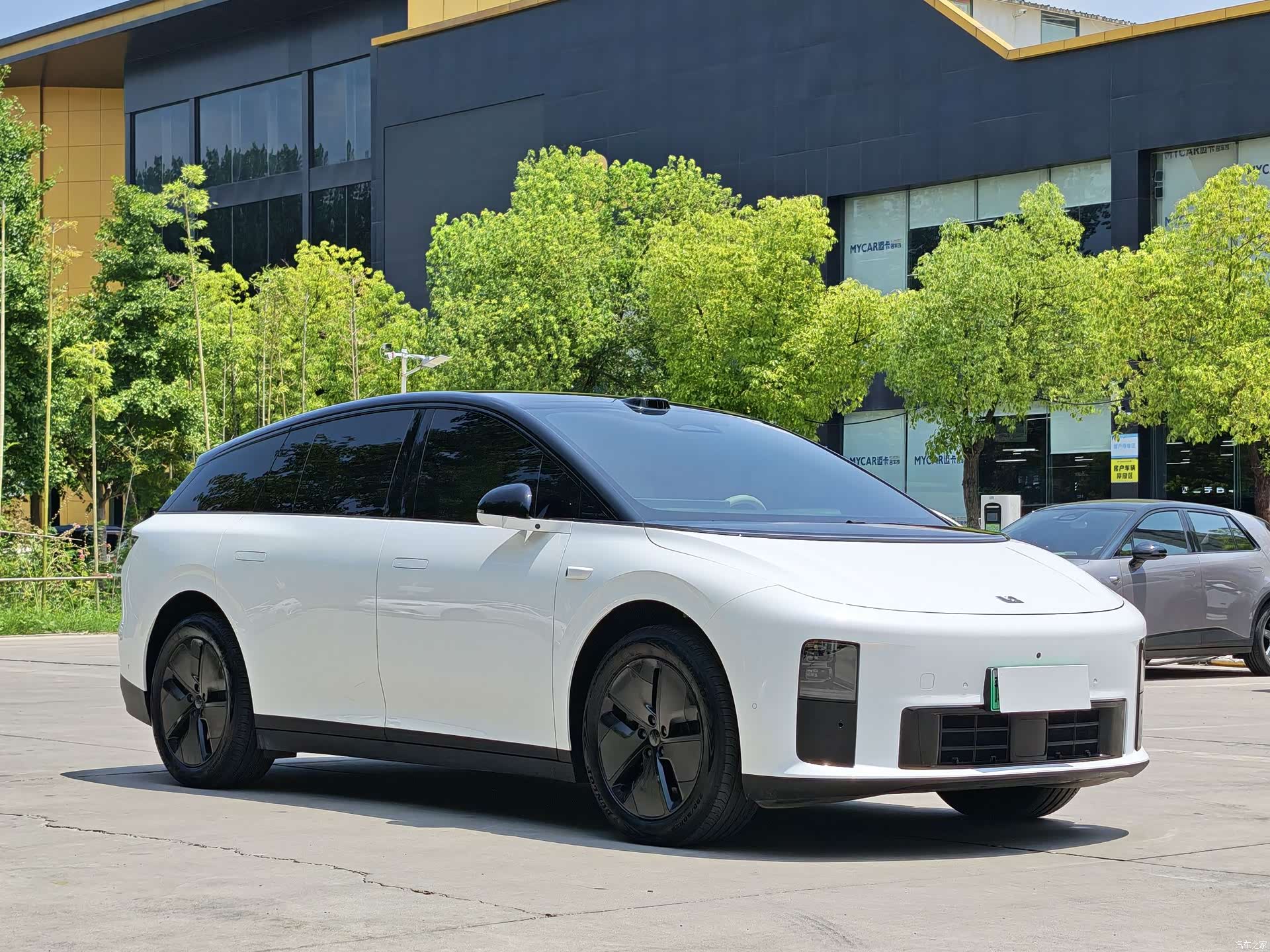 Li Auto i6, 2025 3