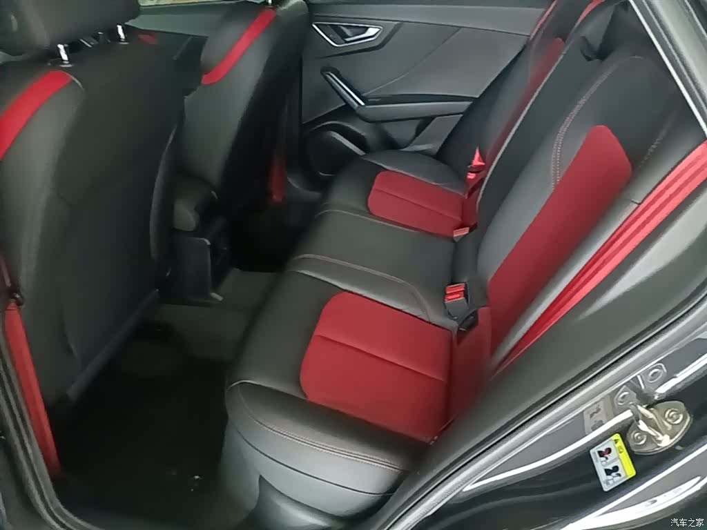 Audi Q2L, 2020 17
