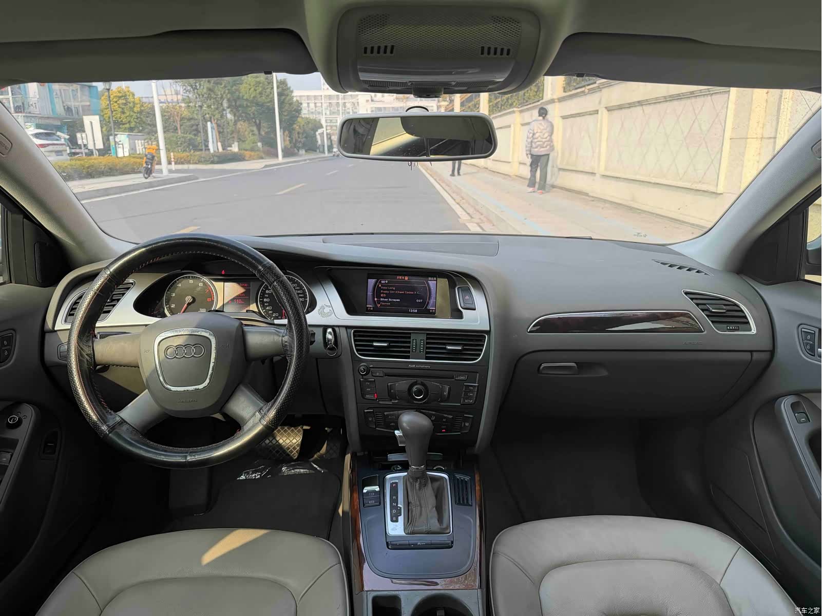Audi A4L, 2010 8