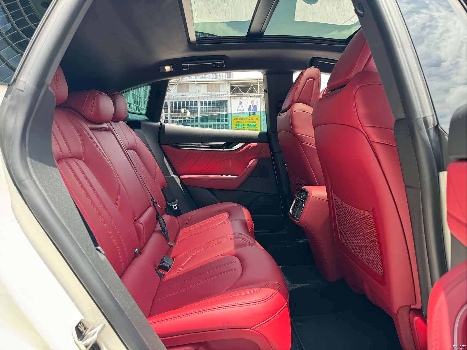Maserati Levante, 2022 8